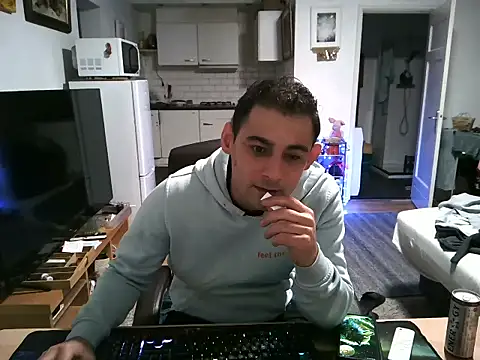 mihaimichael online show from October 9, 2025, 9:13 pm