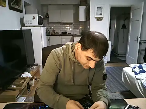 mihaimichael online show from October 13, 2025, 6:52 pm