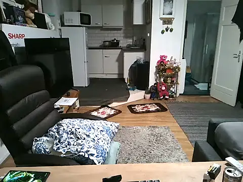 mihaimichael online show from November 1, 2025, 11:01 am