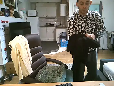 mihaimichael online show from November 20, 2025, 12:05 pm