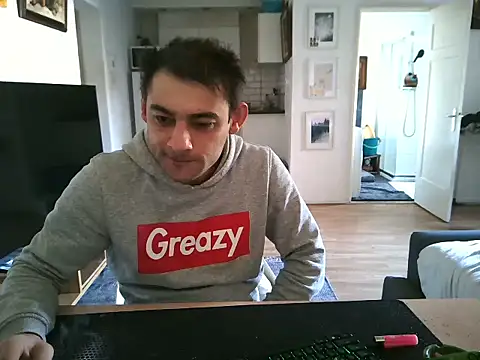 mihaimichael online show from April 28, 2026, 2:55 pm