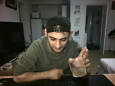 mihaimichael online show from June 11, 2026, 2:53 am