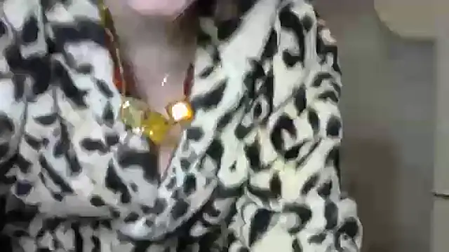 TherestlessKitty online show from February 15, 2025, 8:54 am