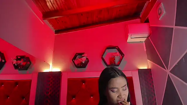 Karoll014 online show from March 21, 2026, 12:32 pm