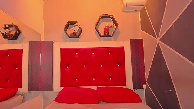 Karoll014 online show from March 30, 2026, 2:18 pm