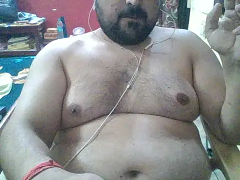 ARYANAVAILABLE online show from September 14, 2025, 11:04 pm