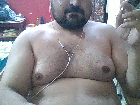ARYANAVAILABLE online show from September 17, 2025, 10:11 pm