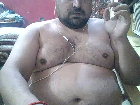 Snapshot of ARYANAVAILABLE chatting on July 12, 2026, 9:17 pm ARYANAVAILABLE online show from July 12, 2026, 9:17 pm
