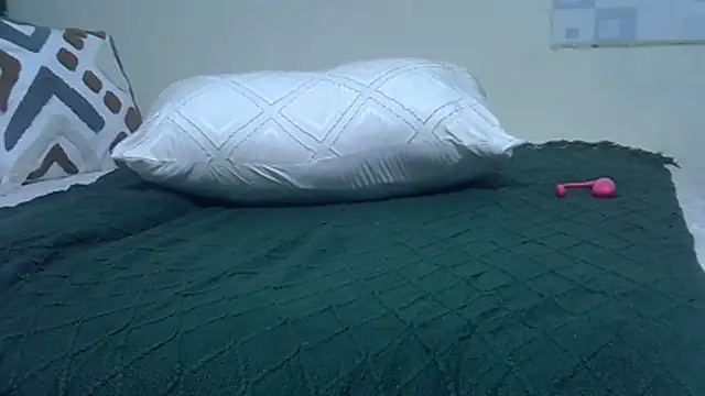 jeyberrie online show from March 18, 2026, 12:03 am