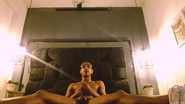 Jose Smoke online show from February 17, 2025, 9:03 am