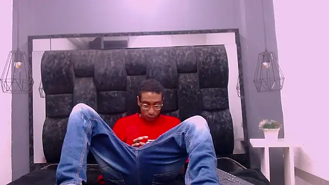 Jose Smoke online show from March 2, 2025, 8:16 am