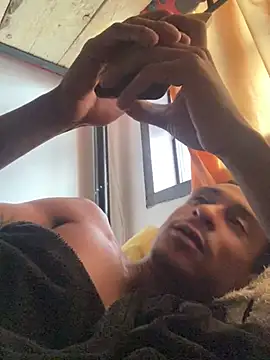 Jose Smoke online show from March 5, 2025, 2:01 pm