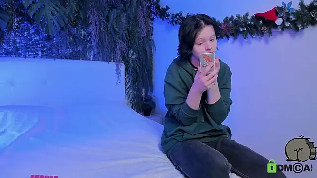 Alina Mills online show from December 27, 2024, 10:34 am