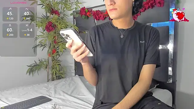 Black Rose2 online show from March 18, 2025, 11:41 am