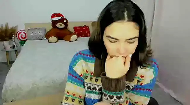 Alexa Dolly12 online show from December 31, 2024, 9:31 am