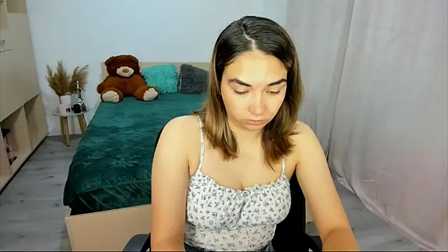 Alexa Dolly12 online show from September 17, 2025, 5:20 am