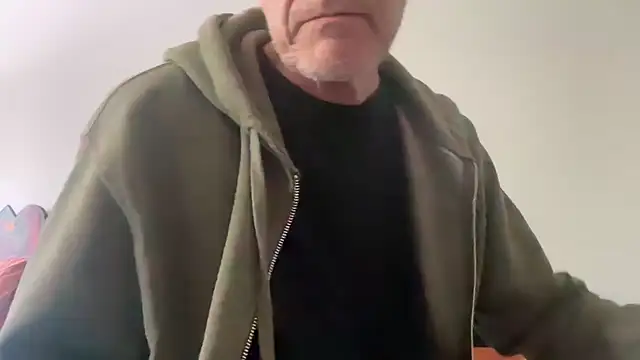 Snapshot of tauromolo chatting on April 26, 2026, 8:50 pm tauromolo online show from April 26, 2026, 8:50 pm