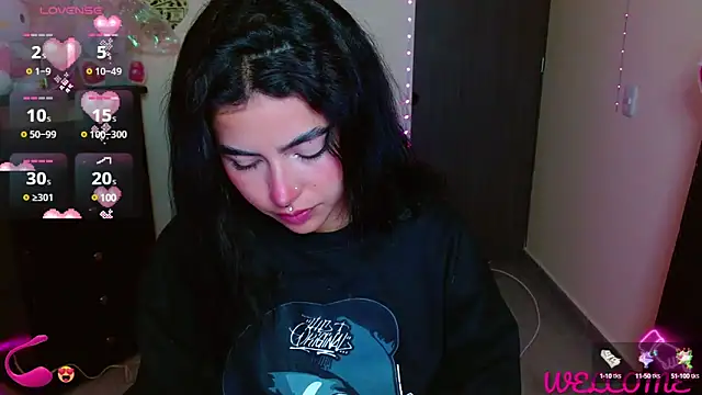  luna torres online show from March 19, 2025, 6:24 am