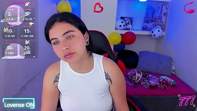 Snapshot of _luna_torres chatting on June 26, 2026, 12:53 pm luna torres online show from June 26, 2026, 12:53 pm