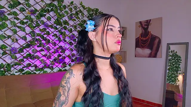 Snapshot of melody_cute10 chatting on February 26, 2026, 1:32 pm melody cute10 online show from February 26, 2026, 1:32 pm