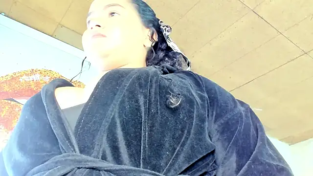 loly marce online show from February 16, 2025, 9:05 pm