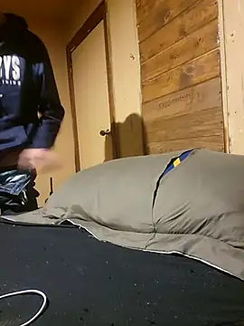 Snapshot of BigDDave6979 chatting on February 17, 2025, 2:37 pm BigDDave6979 online show from February 17, 2025, 2:37 pm