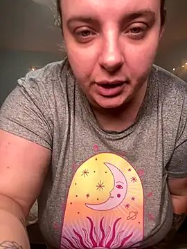 lairarose online show from November 12, 2025, 1:44 pm