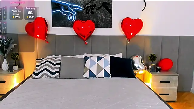 MiaBecky online show from February 18, 2025, 5:20 am