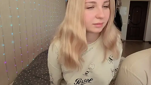 llolilove online show from April 5, 2026, 10:12 am