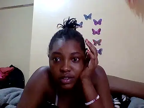 Zara Twilight online show from December 11, 2024, 10:27 pm