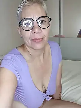 luz bella online show from December 31, 2024, 2:40 am