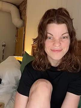 Snapshot of wildefaye chatting on October 5, 2025, 1:48 am wildefaye online show from October 5, 2025, 1:48 am