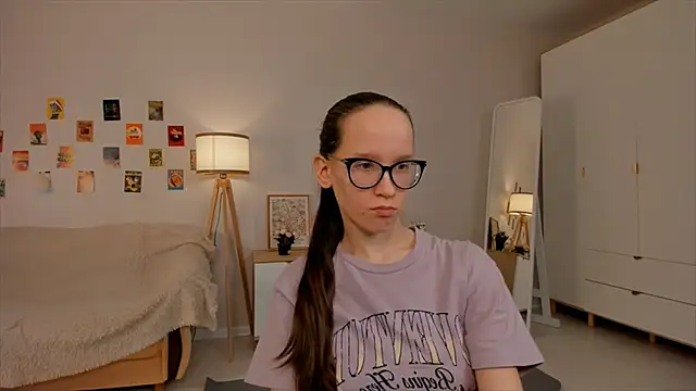 BettyBrowni online show from March 14, 2025, 1:37 am