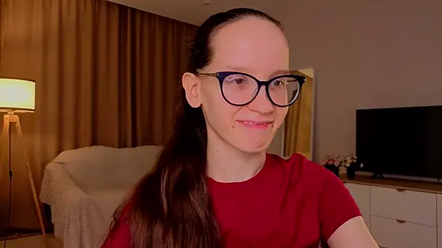 BettyBrowni online show from April 7, 2026, 4:07 pm