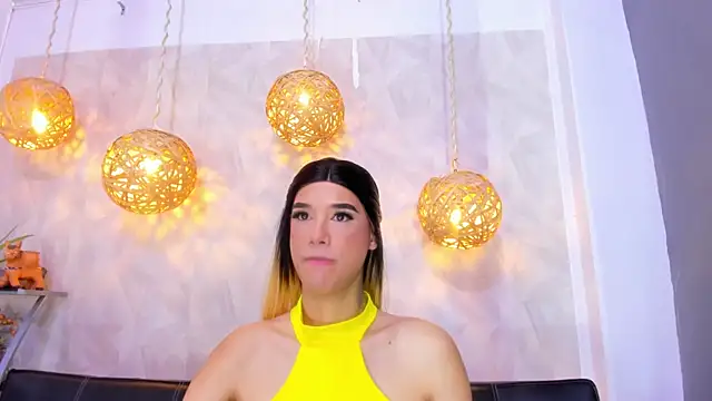 victoria aleia  online show from February 2, 2025, 7:46 pm