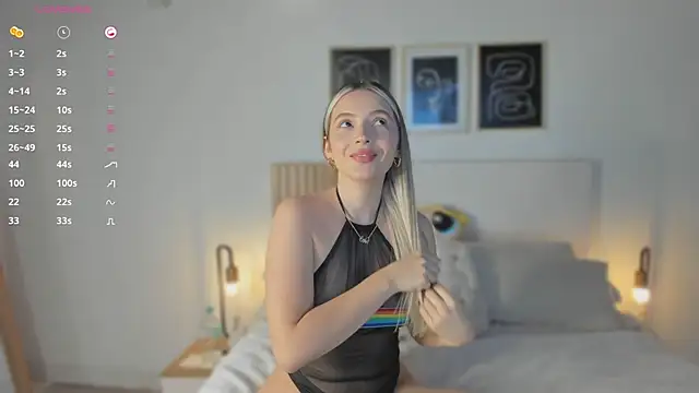 Snapshot of Ajen_Blondie chatting on October 25, 2025, 4:57 pm Ajen Blondie online show from October 25, 2025, 4:57 pm