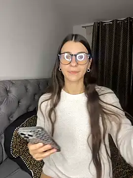 Wildberry  online show from January 7, 2025, 6:56 pm