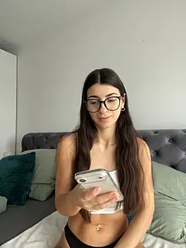 Wildberry  online show from February 8, 2026, 8:51 am