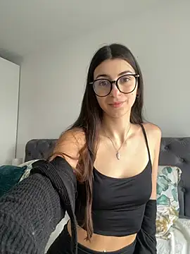 Wildberry  online show from March 16, 2026, 3:27 pm