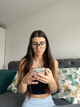 Wildberry  online show from March 26, 2026, 8:20 am