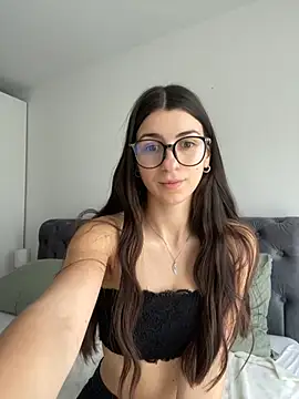 Wildberry  online show from April 1, 2026, 2:58 pm