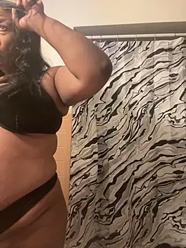 Fluffymama online show from September 11, 2025, 10:37 am