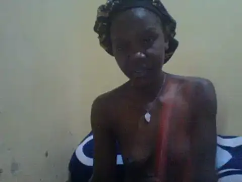 Snapshot of girltotok chatting on February 21, 2025, 1:44 am girltotok online show from February 21, 2025, 1:44 am