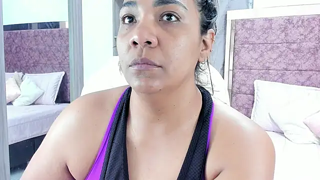  Lakshmi hotx online show from February 21, 2025, 11:33 am