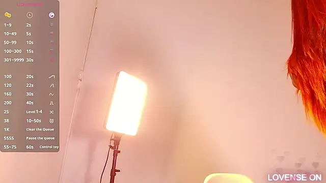 littleebluee online show from March 15, 2025, 2:46 am