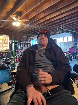 joeycbigcock online show from December 17, 2024, 4:53 pm