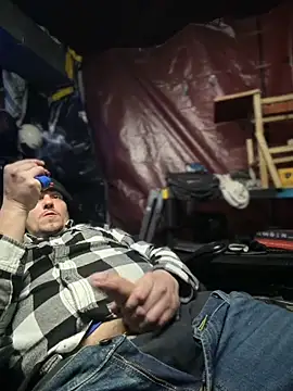 joeycbigcock online show from January 18, 2026, 7:17 pm