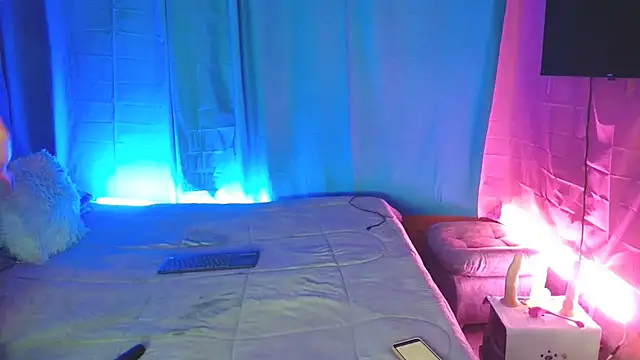 Kerly Lopez online show from November 28, 2025, 9:17 pm