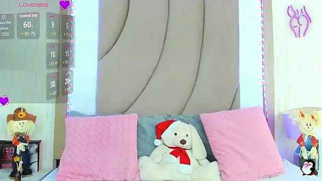 ThyaraJhons online show from November 1, 2025, 12:07 pm