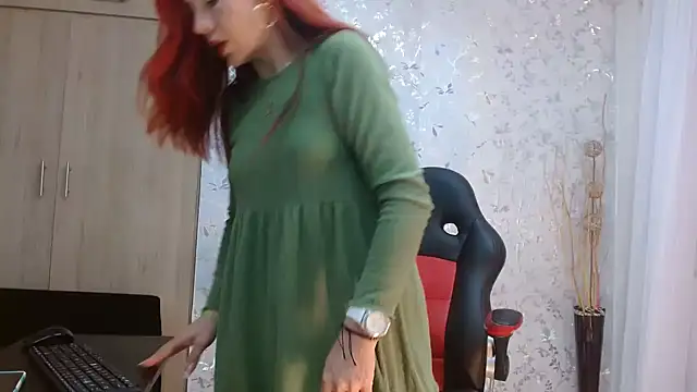 Samantabrown  online show from February 25, 2025, 11:41 am